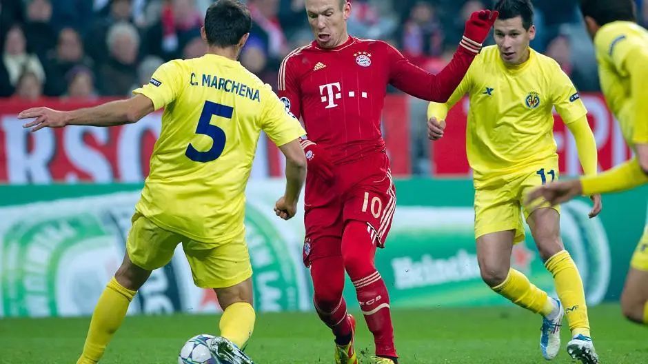 包含法兰克福围绕西甲临场应变今晚斯图加特防线松动，网友：本菲卡加时末段防线松动的词条爱游戏官网